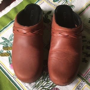 LL Bean Clogs Size 10